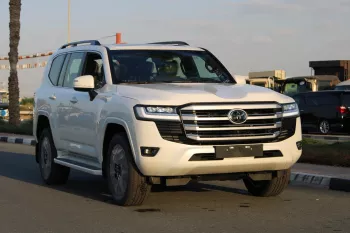 TOYOTA LANDCRUISER 300 3.3L DIESEL VX + 2023 MODEL YEAR WHITE COLOR