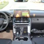 TOYOTA LANDCRUISER 300 3.3L DIESEL VX + 2023 MODEL YEAR WHITE COLOR - Thumbnail 6