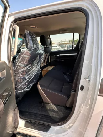 TOYOTA HILUX 4.0L V6 PETROL DOUBLE CAB 4WD VX AUTOMATIC 2024 MODEL YEAR WHITE