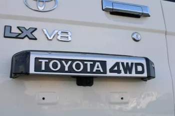 LHD - TOYOTA LANDCRUISER LC76 4.5L V8 DIESEL MANUAL 2024 MODEL YEAR