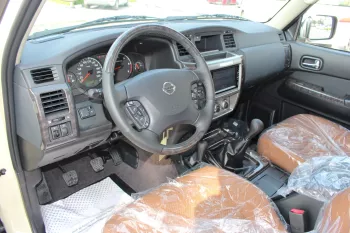 NISSAN PATROL SUPER SAFARI M/T 2023 MODEL YEAR GCC SPECS DEALAR WARRANTY