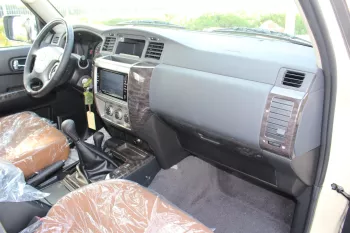 NISSAN PATROL SUPER SAFARI M/T 2023 MODEL YEAR GCC SPECS DEALAR WARRANTY