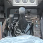 NISSAN PATROL SUPER SAFARI M/T 2023 MODEL YEAR GCC SPECS DEALAR WARRANTY - Thumbnail 18