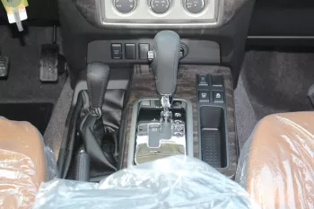 NISSAN PATROL SUPER SAFARI A/T 2023 MODEL YEAR GCC SPECS DEALAR WARRANTY
