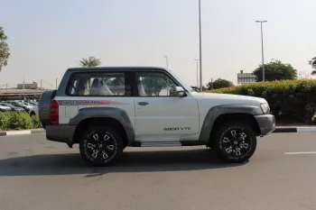 NISSAN PATROL SUPER SAFARI A/T 2023 MODEL YEAR GCC SPECS DEALAR WARRANTY