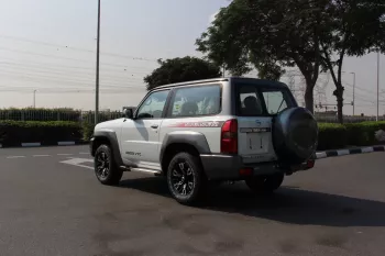 NISSAN PATROL SUPER SAFARI A/T 2023 MODEL YEAR GCC SPECS DEALAR WARRANTY