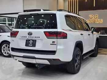 Toyota Land Cruiser GR 3.5L Twin Turbo 2022 Model Year