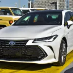 Toyota Avalon 3.5L V6 FWD 2023 Model Year White Color - Thumbnail 2