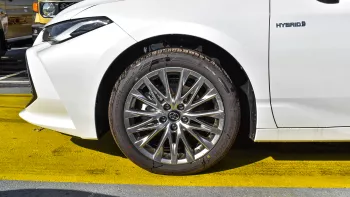 Toyota Avalon 3.5L V6 FWD 2023 Model Year White Color