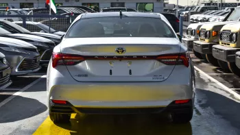 Toyota Avalon 3.5L V6 FWD 2023 Model Year White Color