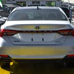Toyota Avalon 3.5L V6 FWD 2023 Model Year White Color - Thumbnail 6
