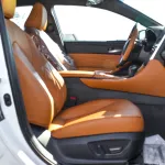 Toyota Avalon 3.5L V6 FWD 2023 Model Year White Color - Thumbnail 25