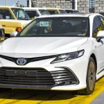 Toyota Camry GLE 2.5L V4 Hybrid 2023 Model Year White Color - Thumbnail 2