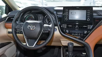 Toyota Camry GLE 2.5L V4 Hybrid 2023 Model Year White Color
