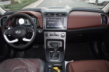 LHD - HYUNDAI CRETA 1.5L PETROL LUXURY 2024 MODEL YEAR SILVER