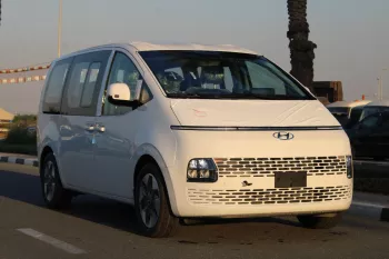 HYUNDAI STARIA PETROL 11 SEATER PREMIER AUTOMATIC  2024 MODEL YEAR WHITE
