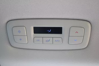 HYUNDAI STARIA PETROL 11 SEATER PREMIER AUTOMATIC  2024 MODEL YEAR WHITE