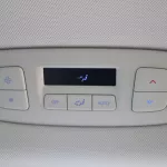 HYUNDAI STARIA PETROL 11 SEATER PREMIER AUTOMATIC  2024 MODEL YEAR WHITE - Thumbnail 8