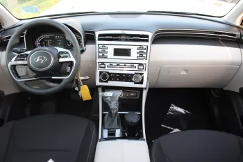 LHD - HYUNDAI TUCSON 2.0L PETROL COMFORT 2024 MODEL YEAR BLACK