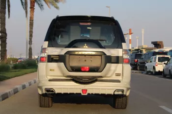 MITISUBISHI PAJERO 3.8L PETROL V6 GLS 2020 MODEL YEAR