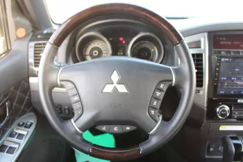 MITISUBISHI PAJERO 3.8L PETROL V6 GLS 2020 MODEL YEAR