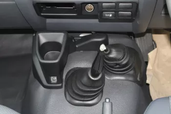 TOYOTA LANDCRUISER 78 4.2L DIESEL 13 SEATER HIGH ROOF 2023 MODEL YEAR