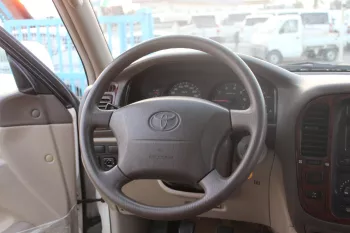 Toyota Land Cruiser 4.7L PETROL 4WD 2000 MODEL YEAR