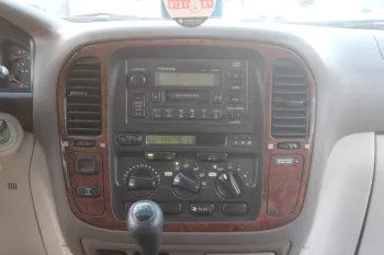 Toyota Land Cruiser 4.7L PETROL 4WD 2000 MODEL YEAR