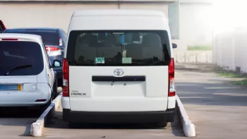 2023 Toyota Hiace 3.5L V6 Petrol A/T for export only
