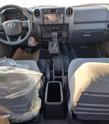 2024 Model Toyota Land Cruiser LC78 (3-Door) Hardtop 2.8L 4-Cyl Diesel A/T 4x4 FOR EXPORT ONLY