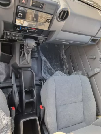 2024 Model Toyota Land Cruiser LC78 (3-Door) Hardtop 2.8L 4-Cyl Diesel A/T 4x4 FOR EXPORT ONLY