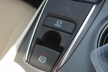 TOYOTA CAMRY GLE 2.5L PETROL FWD 2023 MODEL YEAR BLACK