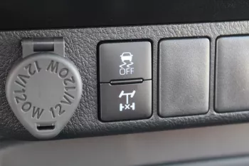 TOYOTA HILUX 2.8L DIESEL 4WD EURO4 2024 MODEL YEAR WHITE