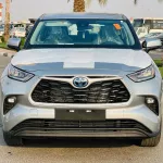 Toyota Highlander Hybrid LE 2.5L V4 4WD 2023 Model Year Silver Color  - Thumbnail 2