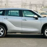 Toyota Highlander Hybrid LE 2.5L V4 4WD 2023 Model Year Silver Color  - Thumbnail 5