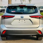 Toyota Highlander Hybrid LE 2.5L V4 4WD 2023 Model Year Silver Color  - Thumbnail 3