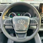 Toyota Highlander Hybrid LE 2.5L V4 4WD 2023 Model Year Silver Color  - Thumbnail 11