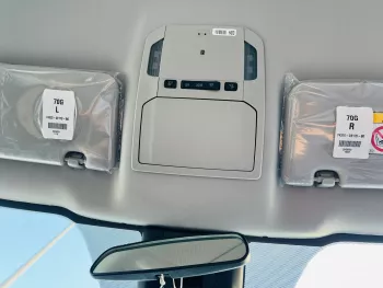Toyota Highlander Hybrid LE 2.5L V4 4WD 2023 Model Year Silver Color 