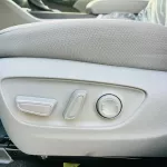 Toyota Highlander Hybrid LE 2.5L V4 4WD 2023 Model Year Silver Color  - Thumbnail 7