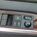 TOYOTA GRANVIA PREMIUM 3.5L PETROL RWD 2023 MODEL YEAR WHITE - Thumbnail 8