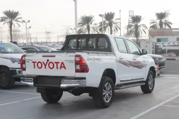 TOYOTA HILUX S-GLX 2.4L DIESEL 4WD 2024 MODEL YEAR WHITE