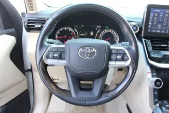 Toyota Land Cruiser  VXR TWIN TURBO 2022  ALFUTIEM AGENCY UNDER WARRANTY + CONTRACT SERVICE VXR