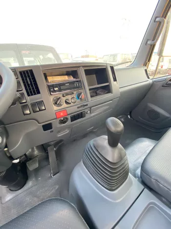 ISUZU NPR 85H 3.0L DIESEL 4.2 TON CHASSIS - MANUAL - 2023 MODEL YEAR