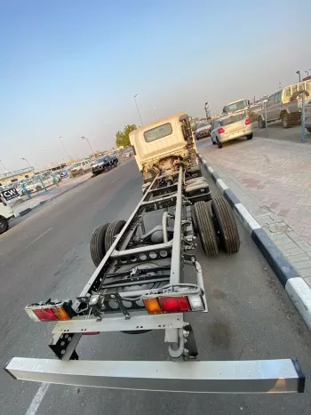 ISUZU NPR 85H 3.0L DIESEL 4.2 TON CHASSIS - MANUAL - 2023 MODEL YEAR