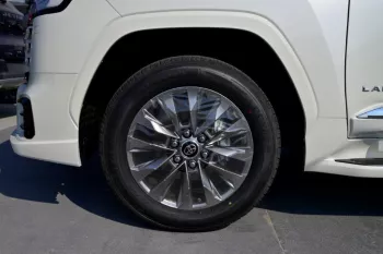 TOYOTA LAND CRUISER VXR V6 4.0L PETROL 2024 MODEL YEAR