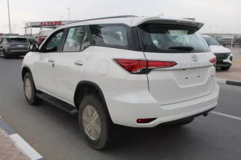 TOYOTA FORTUNER 2.7L PETROL 4WD FULL OPTION 2022 MODEL YEAR
