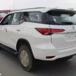 TOYOTA FORTUNER 2.7L PETROL 4WD FULL OPTION 2022 MODEL YEAR - Thumbnail 5