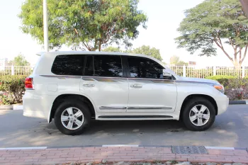 TOYOTA LAND CRUISER GXR V8 2014 ALFUTIEM AGENCY PERFECT CONDATION NO ACCIDENT NO PAINT