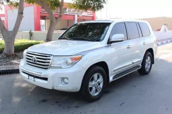 TOYOTA LAND CRUISER GXR V8 2014 ALFUTIEM AGENCY PERFECT CONDATION NO ACCIDENT NO PAINT