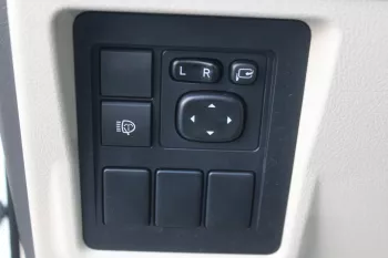 Toyota Prado TX.L 2.7L Petrol 4wd 2023 Model Year White
